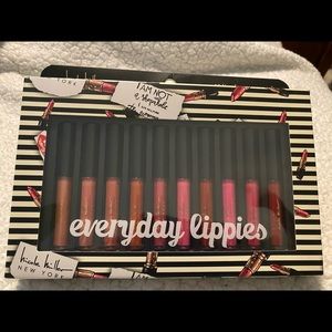 Nicole Miller lip gloss set **Brand New**